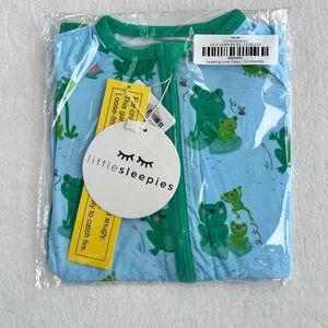 Little Sleepies 3-6 leaping love zippy